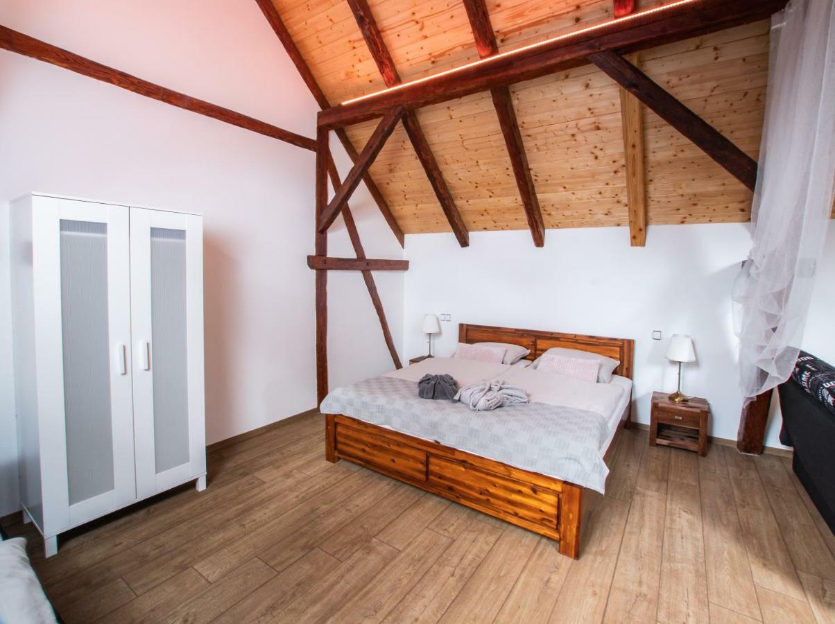 Penzion Na Barokni Ceste Wellness & Spa Plasy エクステリア 写真